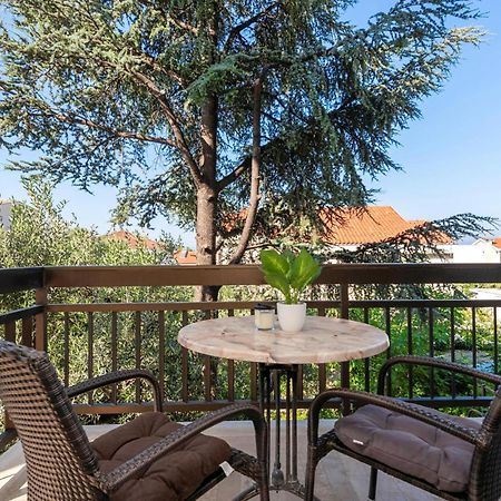 Awesome Apartment In Makarska With Wifi Экстерьер фото