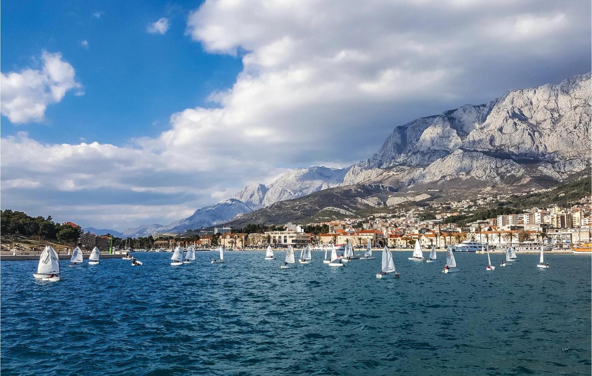 Awesome Apartment In Makarska With Wifi Экстерьер фото